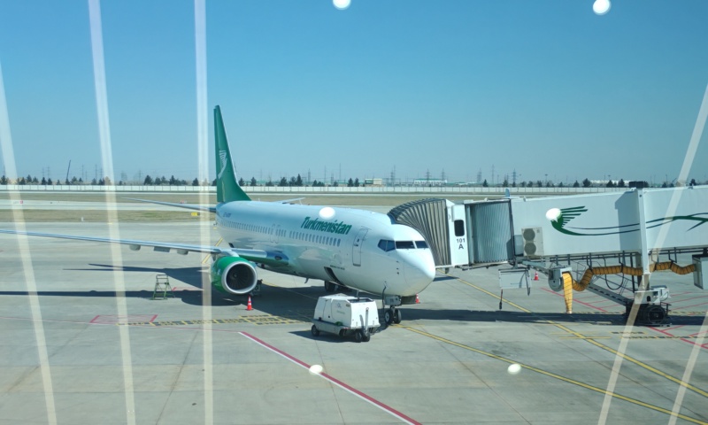 Самолет Turkmenistan Airlines