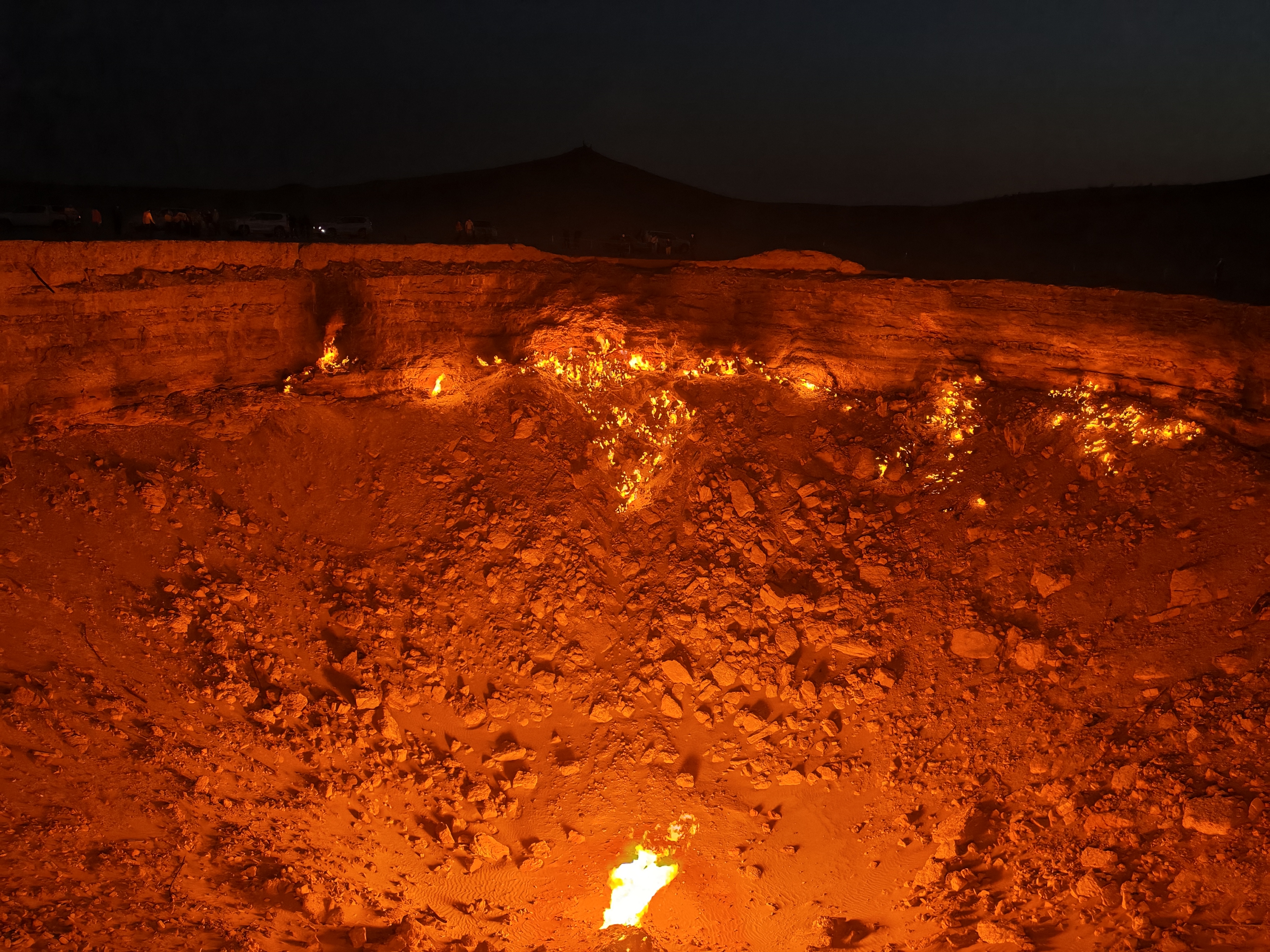 Darvaza Gas Crater tour